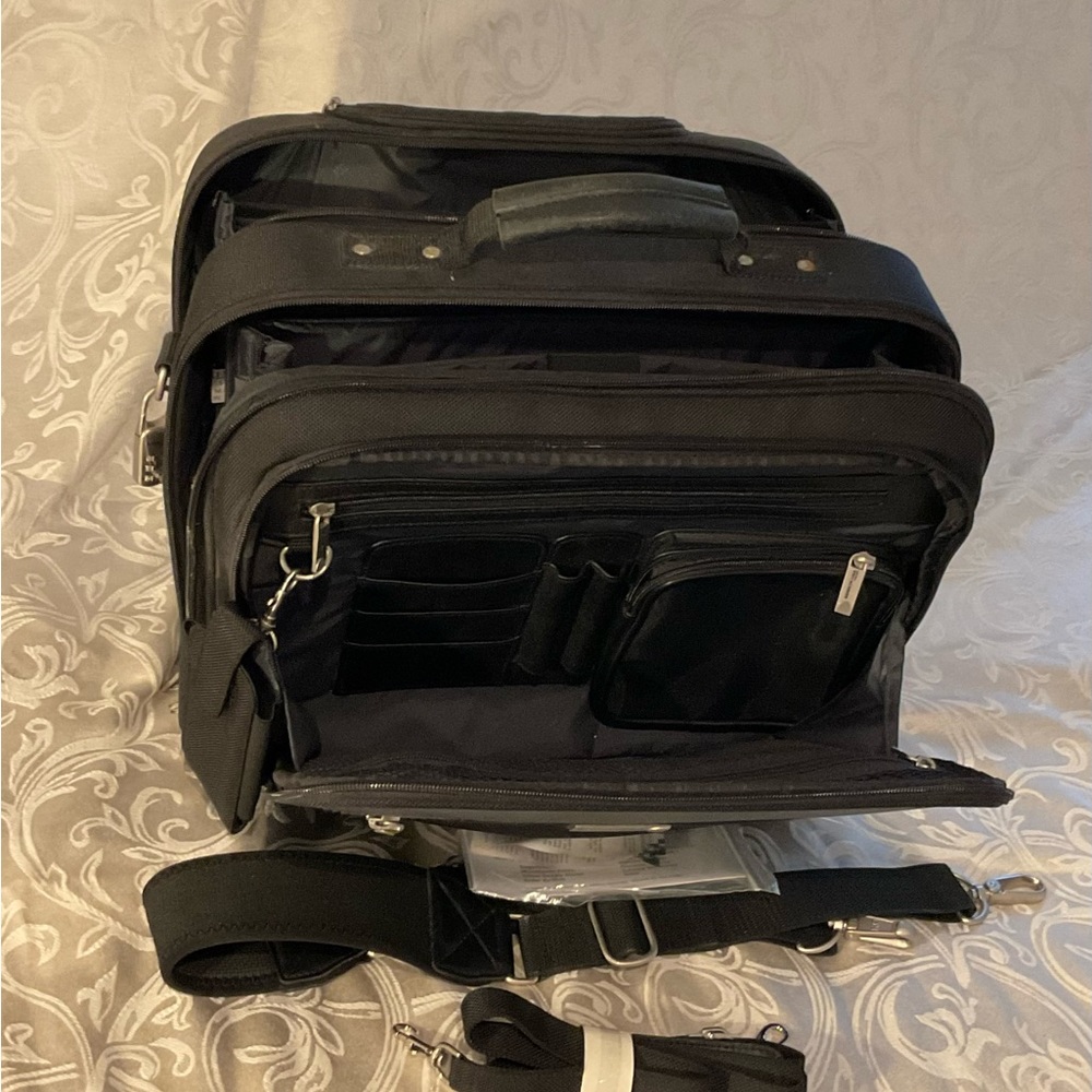 Kenneth Cole Rolling Computer Bag - image 3